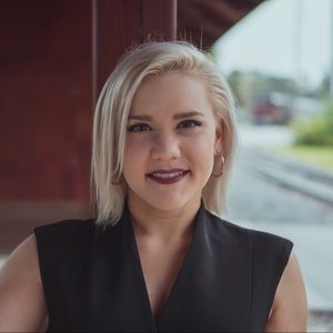 Meet your Posher, Alise